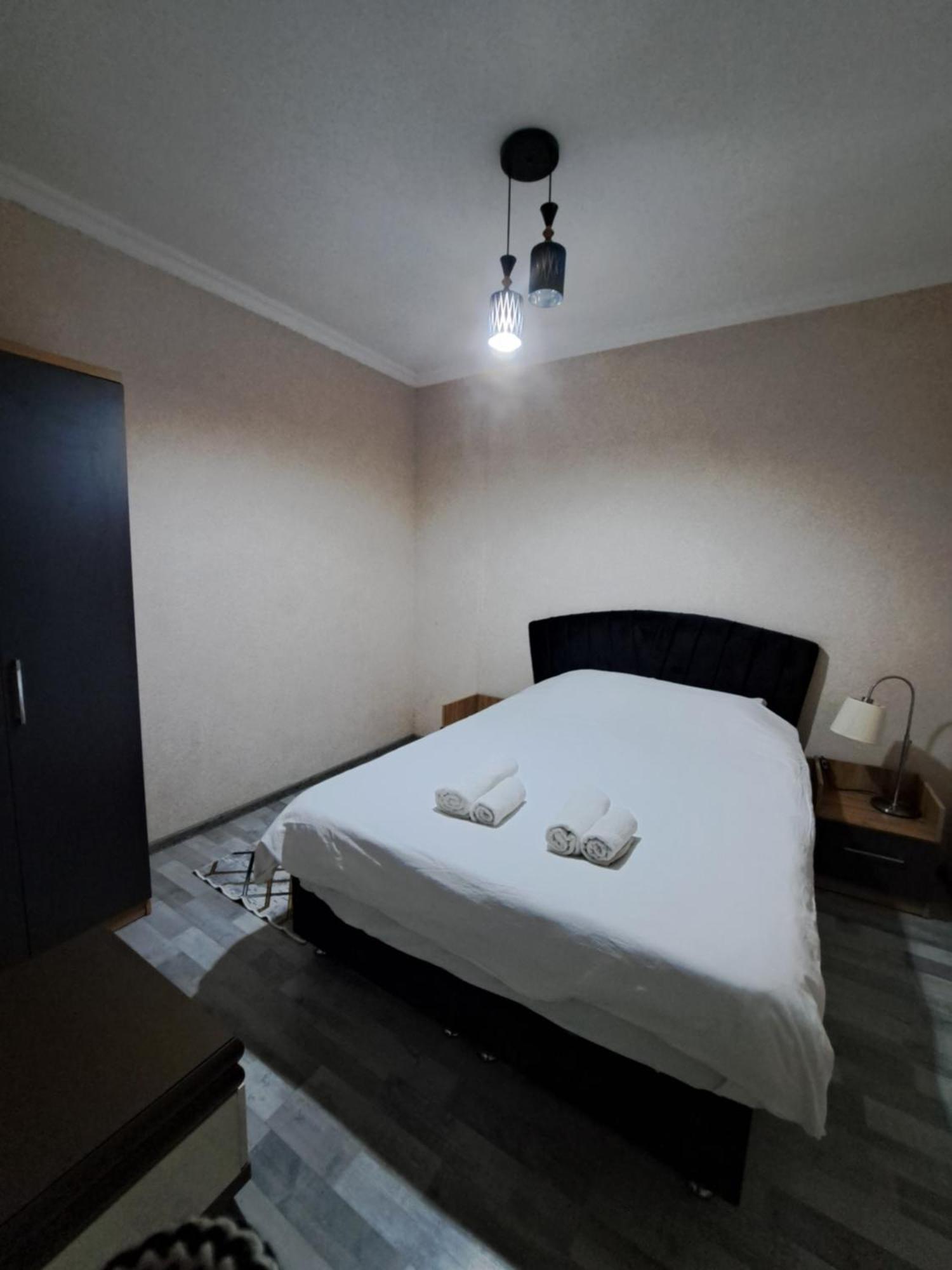 Karvi Hostel & Suites Batumi Exterior foto